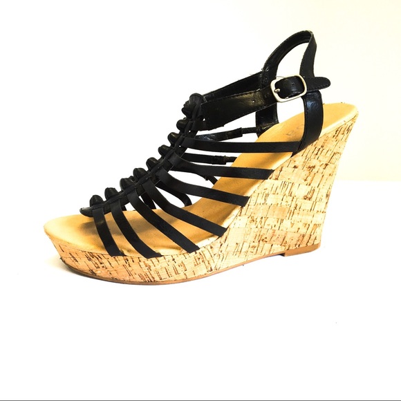 Diba Shoes - Diba Cork Runnning Hot Gladiator Black Wedges GUC